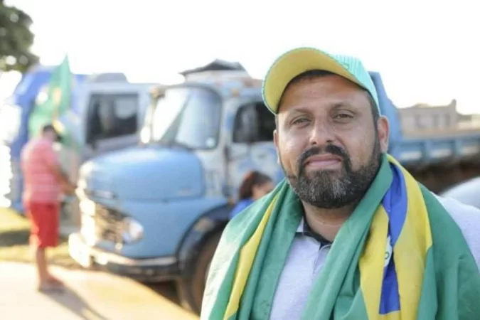 Caminhoneiros: Bolsonaro oferece solução “tabajara” para combustíveis