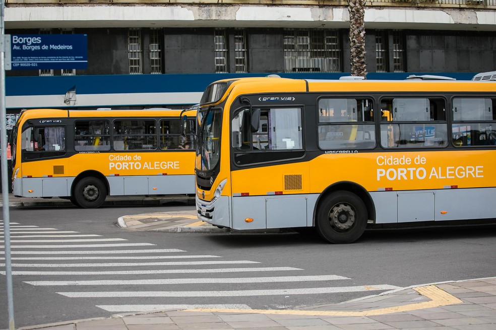 Porto Alegre amplia horários de linha de ônibus