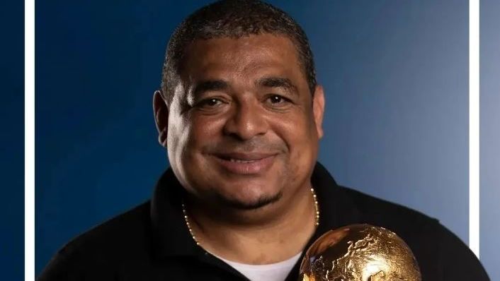 Pentacampeão Vampeta entra em campo contra o INSS em busca de auxílio