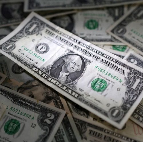Lula e debates sobre IOF mantêm dólar em equilíbrio