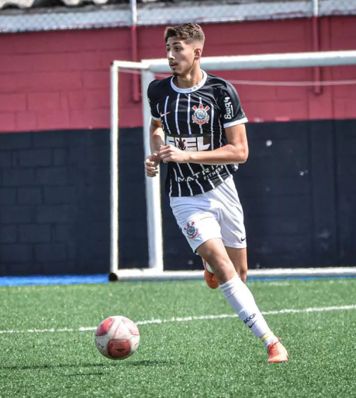 Sami Hadi brilha na base do Corinthians e já mira segundo título em quatro meses de clube