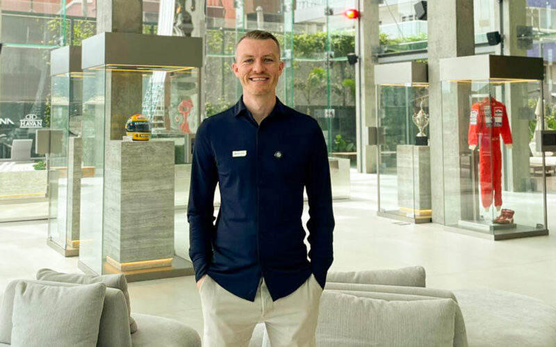 Até onde se pode ir para conquistar um cliente super rico, do porte de um Senna Tower?