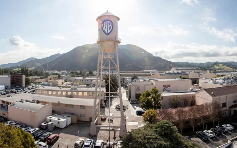 Paramount surpreende ao fazer proposta agressiva e superar oferta da Netflix pela Warner Bros.
