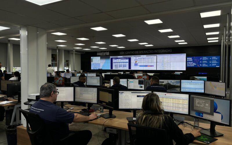 Clientes da CEEE ficam sem energia após forte temporal atingir região, afetando 254 mil pessoas.