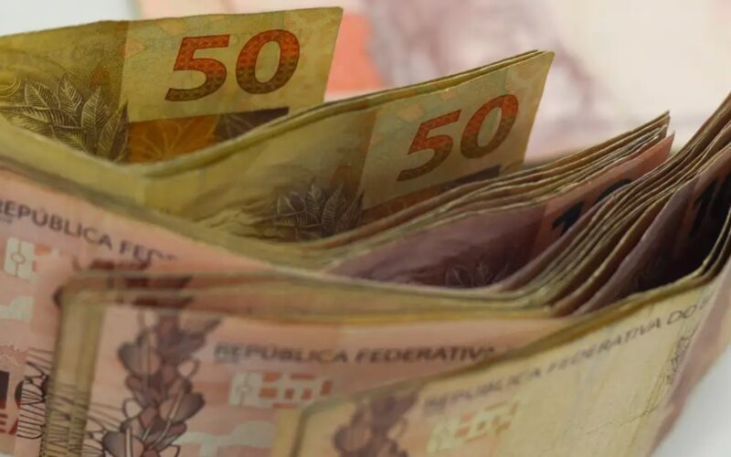 Pagamento do saldo do FGTS retido para saque-aniversário começa a ser realizado pela Caixa Econômica