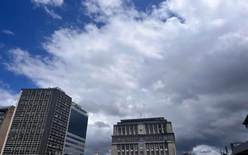 “Parcial estabilidade no clima gaúcho, com chance de chuvas isoladas nesta terça-feira”