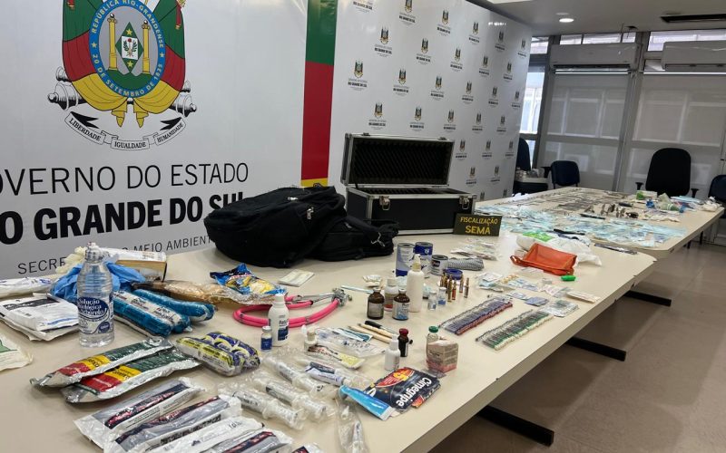 Polícia captura aves ameaçadas e detém três indivíduos por posse ilegal de armas no Rio Grande do Sul