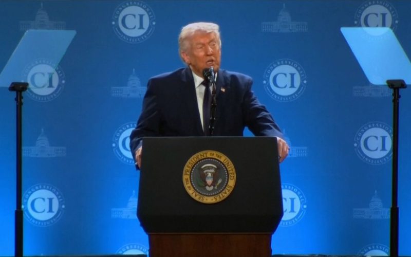 Donald Trump afirma que os Estados Unidos “triunfaram e desmantelaram” o Irã