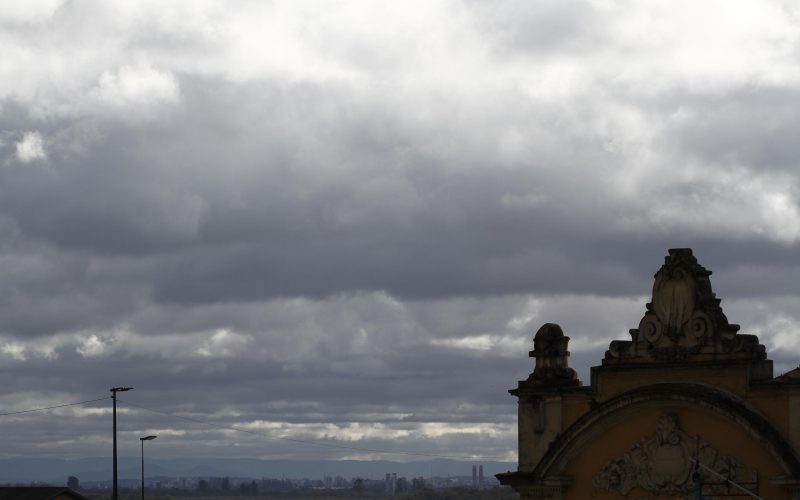 Chuva intensa promete marcar o domingo (12) no Rio Grande do Sul, com até 80mm previstos