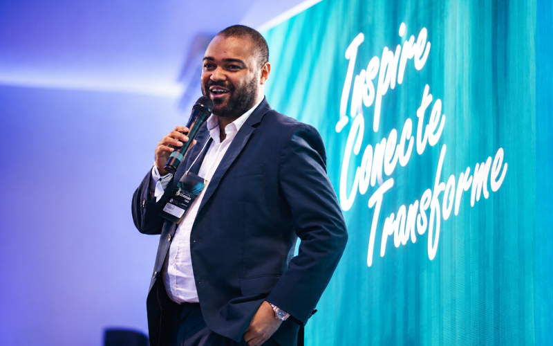 Aos 30 anos, Adriel Brendown intensifica pré-campanha a deputado federal com agenda em 23 cidades da Bahia