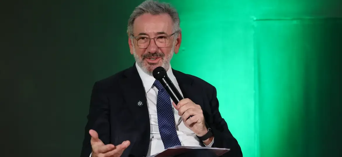 Taxa americana coloca em risco indústrias brasileiras como calçados e máquinas