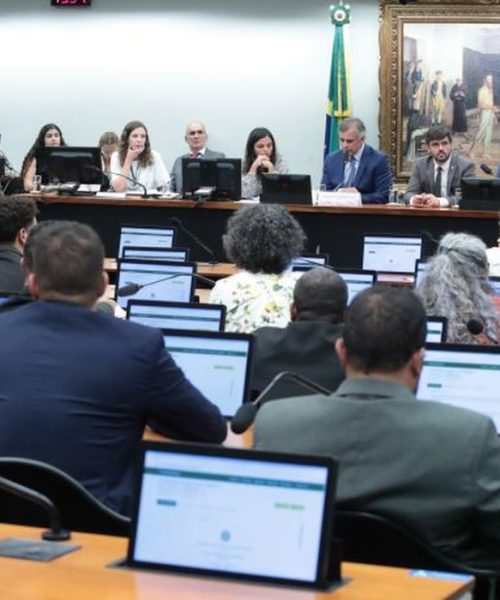Comissão discute e vota proposta de diminuição da maioridade penal