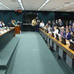 Câmara avança com proposta para eliminar a jornada 6×1 e leva discussão ao Plenário