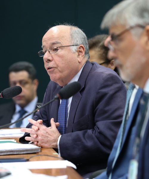 Ministro das Relações Exteriores do Brasil critica tarifas dos EUA por falta de fundamento válido